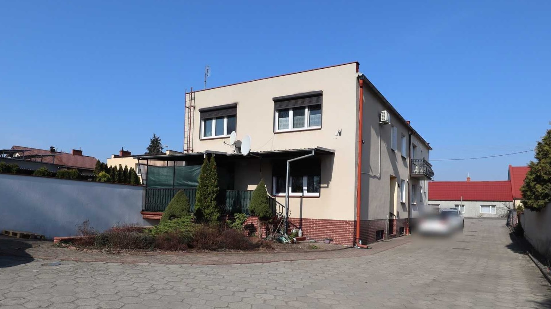 Dom na sprzedaż