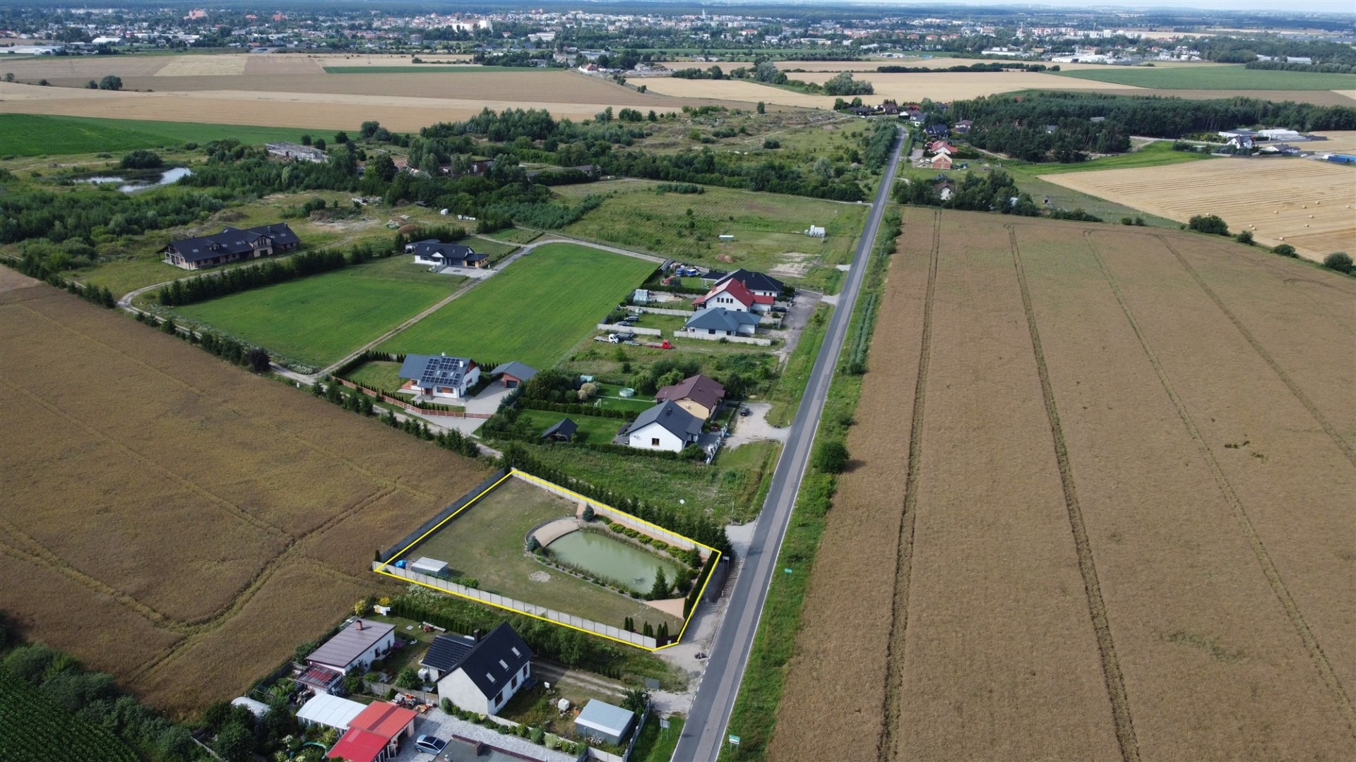 Działka na sprzedaż