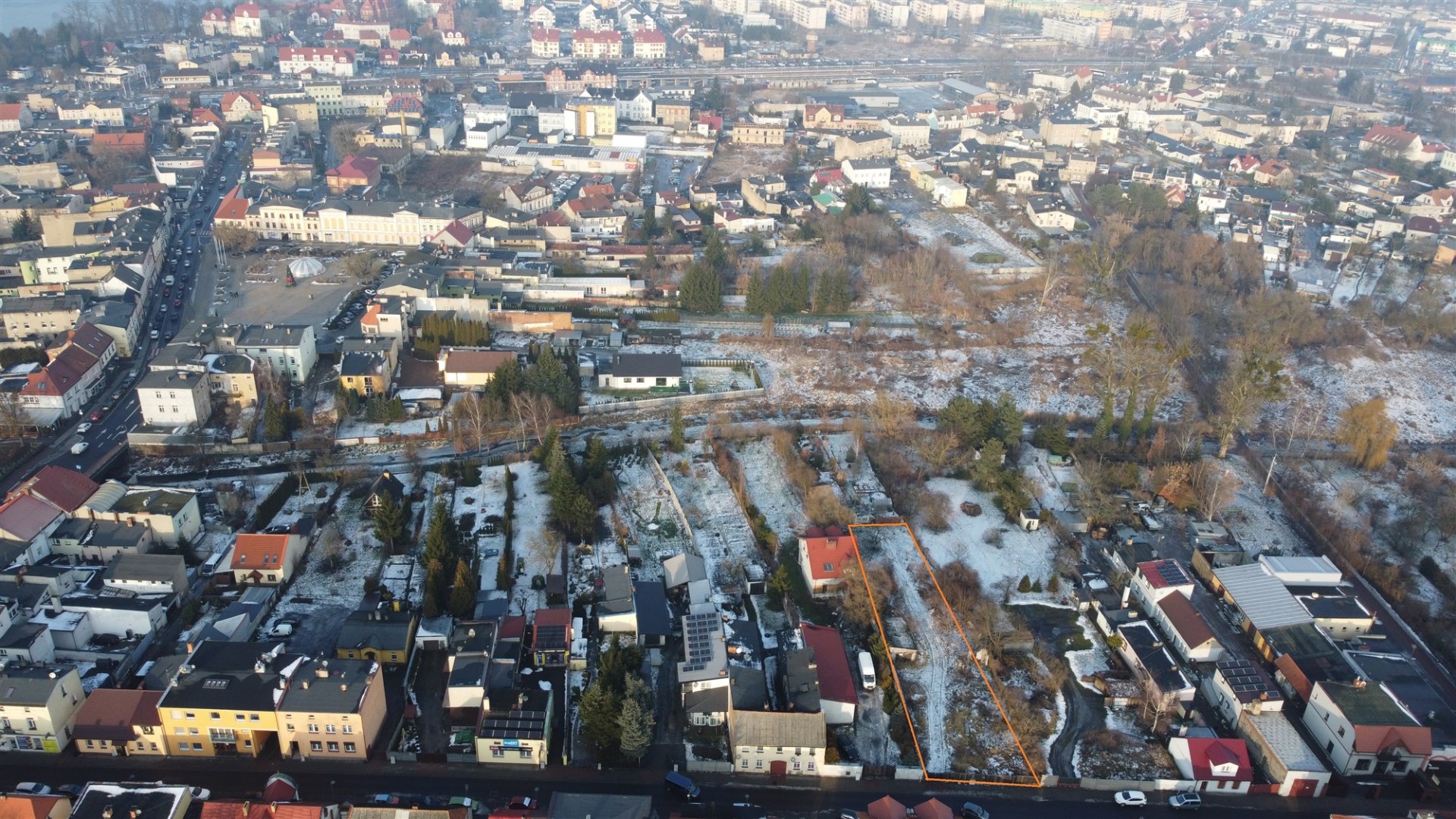 Działka na sprzedaż